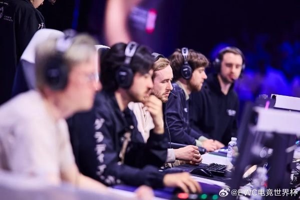 EWC电竞世界杯Dota2四强揭晓：东欧豪强巅峰对决！