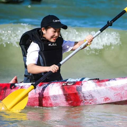 G胖退休生活揭秘：游艇潜水健身，畅享悠闲时光