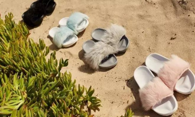 罗意威拖鞋6800元晒痕成亮点，网友热议：独特卖点引关注