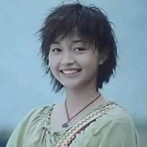 李绮虹近照曝光：55岁TVB女神郭襄变脸，网友直呼认不出！