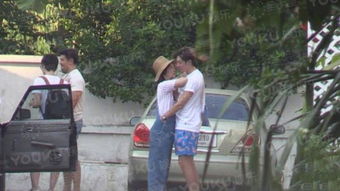 《酷玩乐队“抓外遇”游戏：直播出轨，体验社死现场》