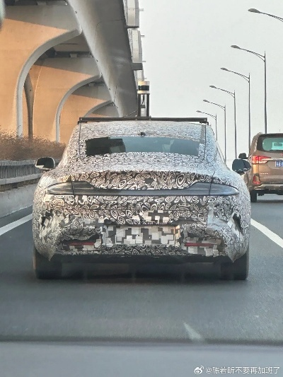 现代汽车总部购入小米SU7！首尔街头惊现神秘新车！