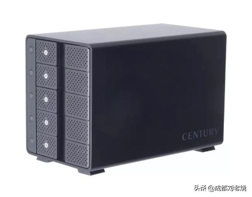 《245TB SSD震撼登场！轻松驾驭万部4K电影存储》