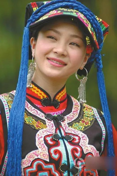 初代网红变影后：天仙妹妹尔玛依娜的华丽转身