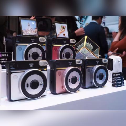 富士胶片×王者荣耀Bilibili首秀：揭秘跨次元影像新境界！