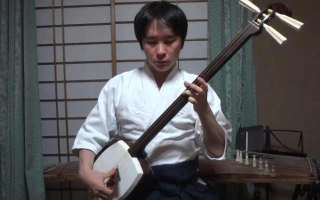 《羊蹄山探秘：三味线变神秘寻宝指南》