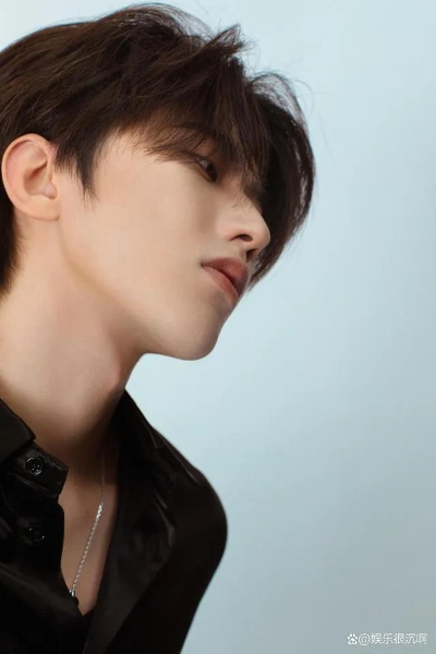 蔡徐坤8月8日新歌预告：惊艳造型大片首曝！