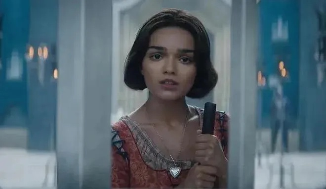 《瑞秋离场惊变！白雪公主替补演员逆袭全场》