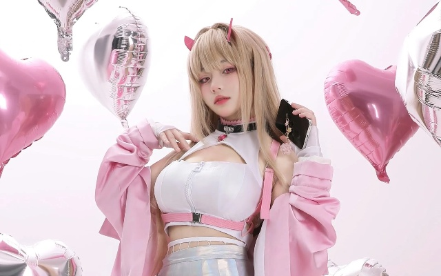 《胜利女神：妮姬》毒蛇COS再现，高还原度梨体模惊艳来袭！