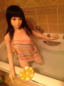 《带派丝袜揭秘：网购充气娃娃囧图大曝光》