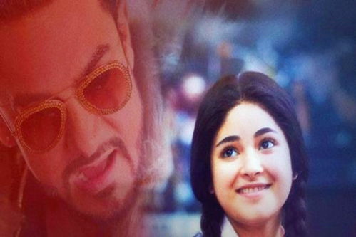 男扮女装博主印度行惊变，真实身份曝光！