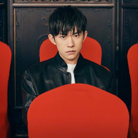 易烊千玺揭秘：评委之路，我的独特评判标准