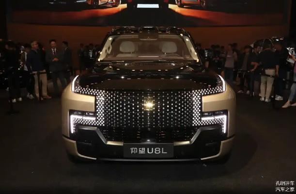 比亚迪仰望U8L鼎世版预售倒计时：尊享黄金车标荣耀