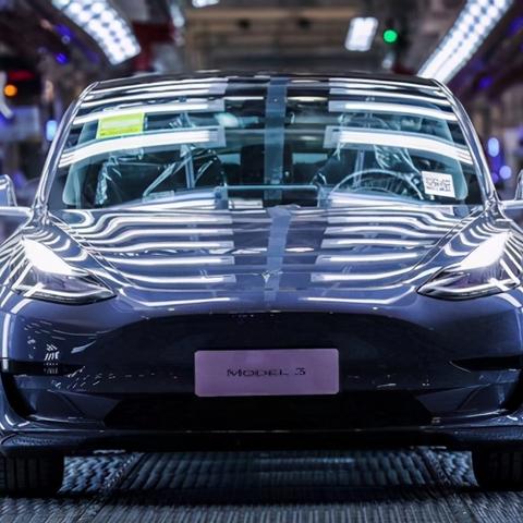 特斯拉餐厅开业遇破坏：卫生间惨变战场！