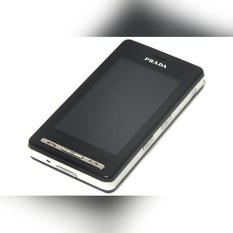 《梅姨再战时尚巅峰！《穿普拉达的女王2》片场揭秘》