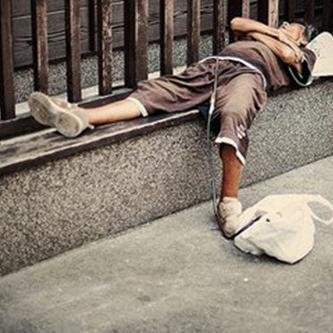 日本女生上班美照爆红！网友：这颜值打call不停