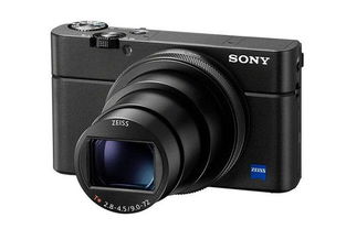 RX 9070XT力压5080！DX12性能飙升110%揭秘