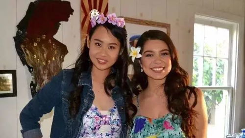 日本美女上班照爆红英推！揭秘背后神秘华人推手