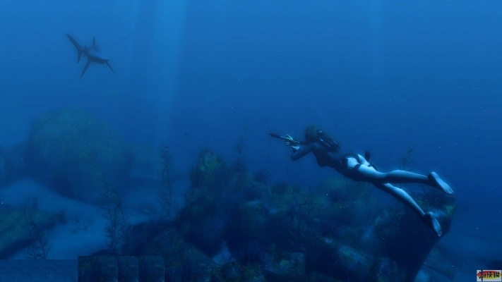 《劳拉雕像性感对决鲨鱼：古墓丽影地下世界惊险瞬间》