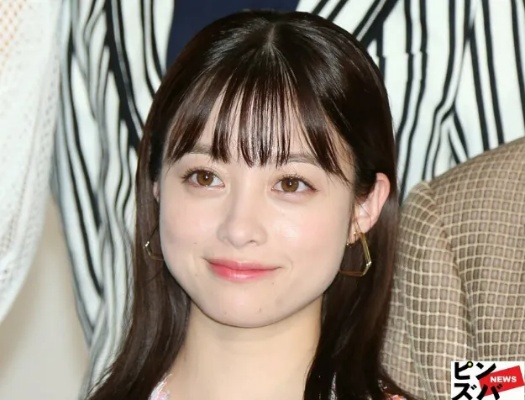 桥本环奈中川大志婚纱照曝光，事务所否认结婚传闻