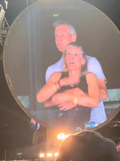 酷玩乐队被卷入出轨门，演唱会男主生活惨遭重创