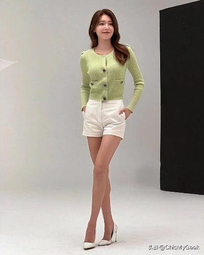 《九头身精灵韩妹惊艳亮相！身高160cm的绝美风采》