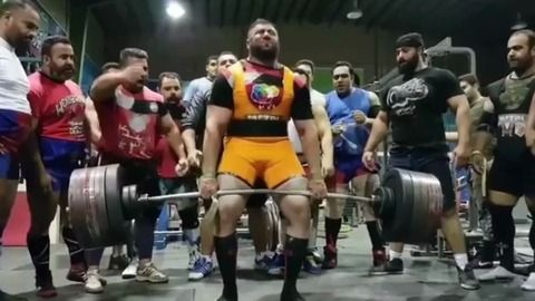 《魔山硬拉505公斤，刷新世界纪录！》