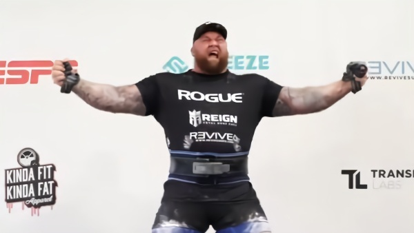 《魔山硬拉505公斤，刷新世界纪录！》