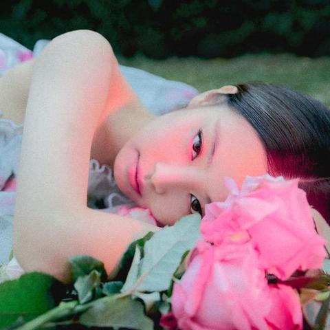 《玫瑰之约SOLO赛，女子英雄集结！揭秘手游电竞新热点》