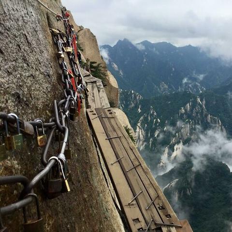 谷歌华裔女工程师徒步遇难：飞来横祸，生命瞬间消逝