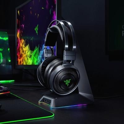 《惊！街头篮球潮人CJ盛会，超特美女环绕，谁能逃脱？》