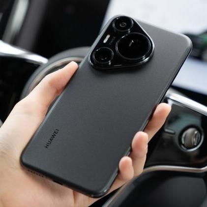 杨幂华为Pura X自拍秀，鸿蒙5破千万里程碑！