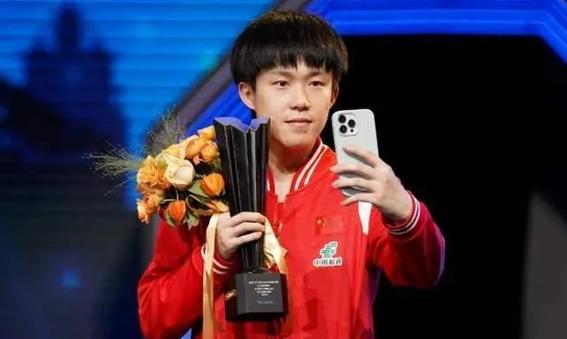 《王楚钦COS争议：粉丝呼吁尊重，远离娱乐化消遣》