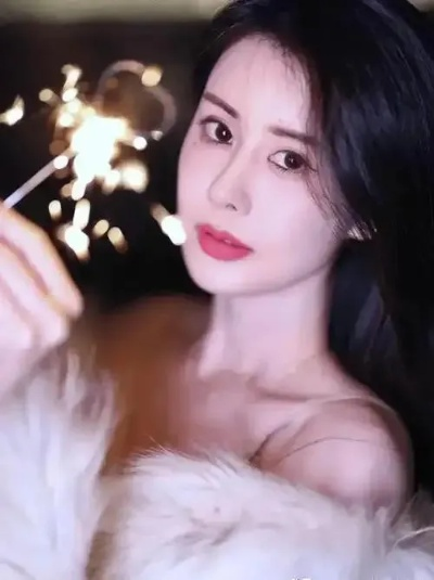 叶珂复播带货奇迹：3小时狂揽500万，超越韦雪！