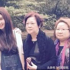 网红“无语哥”微博首秀：2.59亿粉丝，年收入破千万！