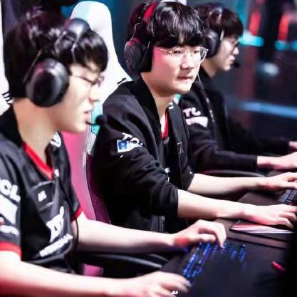 韩援Coser新造型惊艳亮相！阿狸变绝世美女！