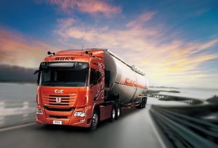 东风挑战i8？8吨重卡对决，理想汽车高管下令复测！