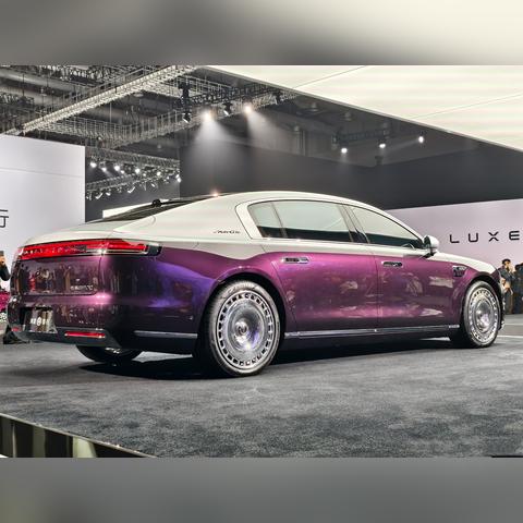 华为尊界S800狂揽超万订单！67天创豪华车销售奇迹