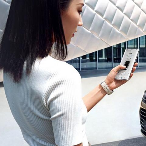 2025 CJ独家揭秘：鸿蒙系统革新游戏新境界，体验升级大揭秘！