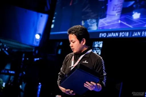 EVO大赛落幕：惜败选手泪洒赛场，悲号面具成焦点