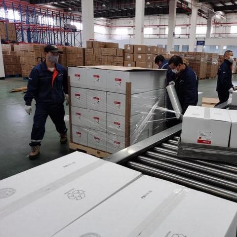 SCUM防护服全解析：作用一览与高效获取攻略