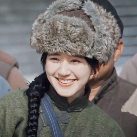 赵露思同款馒头爆火！官方澄清：无预售无代卖