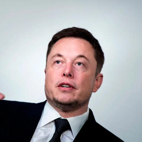 特斯拉FSD新功能曝光：边开车边玩游戏，马斯克承诺3月内上线