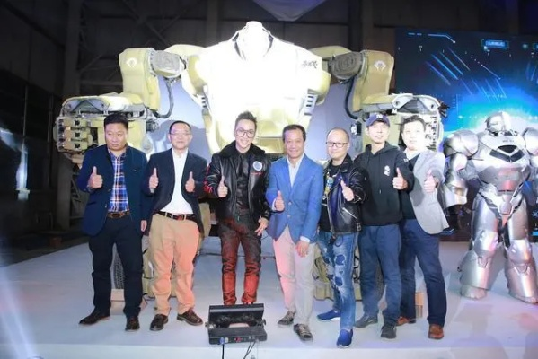 游戏制作人亲临现场！揭秘神秘机甲亮相幕后真相