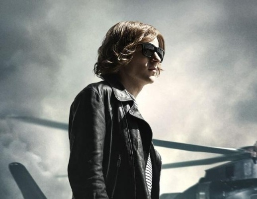 《超人反派魅力揭秘：卢瑟的“英俊先生”才是真爱》