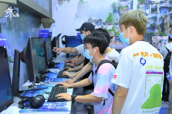 2025ChinaJoy再燃仙侠热潮，《诛仙世界》联动大揭秘！