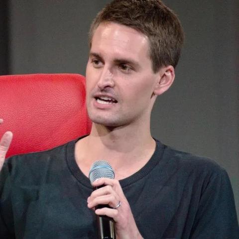 马斯克八年无薪，工程师力挺天价薪酬！