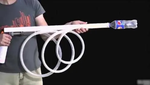 《自制等离子炮：物理老师2月塑料桶奇作》