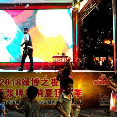 《影之刃零》VS战神：揭秘独特游戏玩法，体验不一样的战斗盛宴