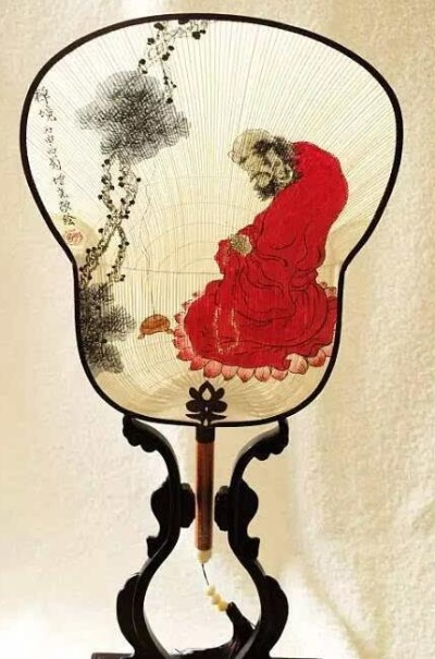 《明末珍品：渊虚之羽蜀绣团扇揭秘》